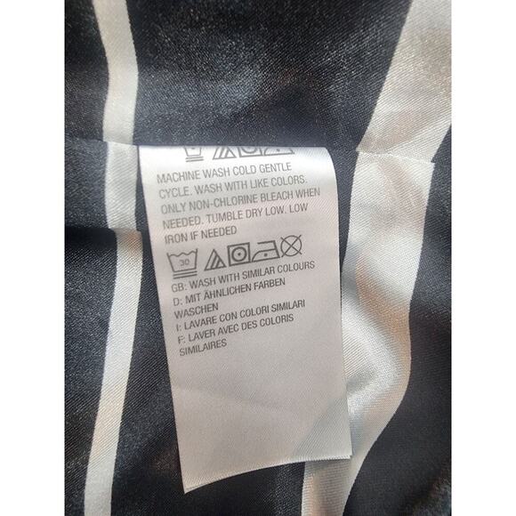 Dennis by Dennis Basso Polyester Jacket Black Hooded Coat Large - Picture 8 of 10